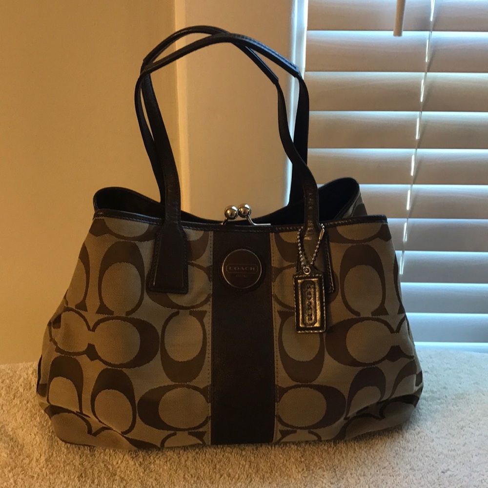 Beautiful Coach purse!
